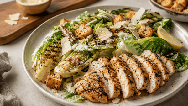Gegrillter Caesar Salad mit Hendl