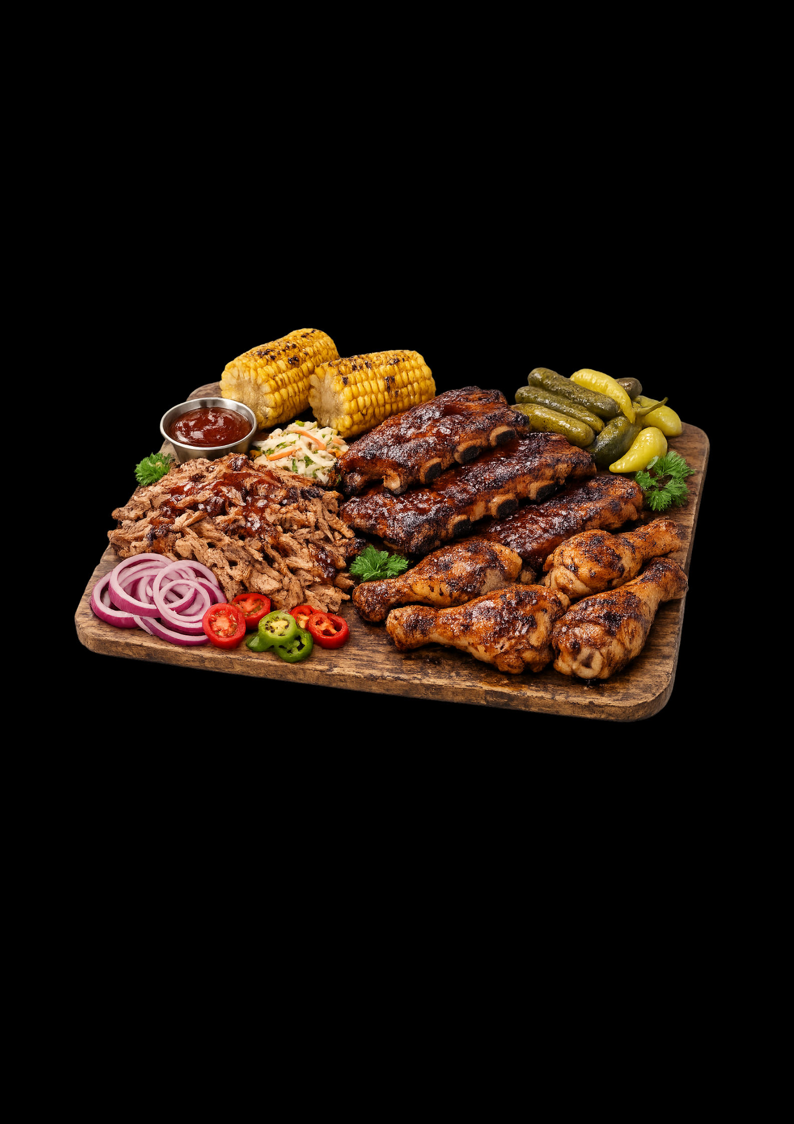 BBQ-Platte mit Rippchen, Pulled Pork, Hühnerkeulen, Mais und Beilagen für Barbecue- und Grillcatering